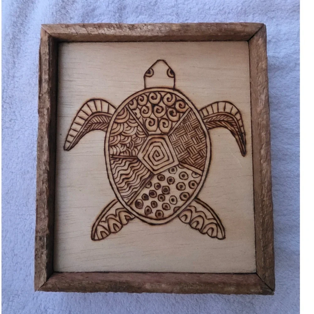 Handmade Wood Burned Sea Turtle Wall Art Rustic Reclaimed Wood Frame Pyrograp E3